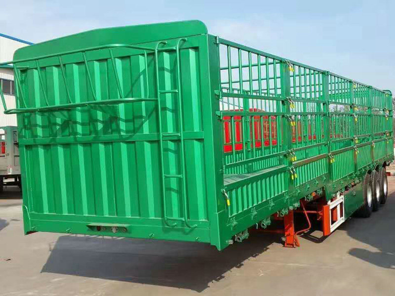 倉(cāng)柵式半掛車(chē)
